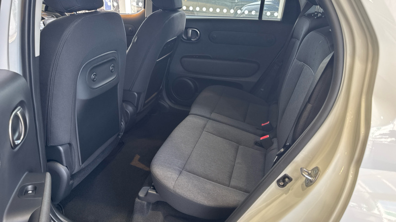 Hyundai INSTER 85kW 02 49kWh 5dr Auto Electric Hatchback